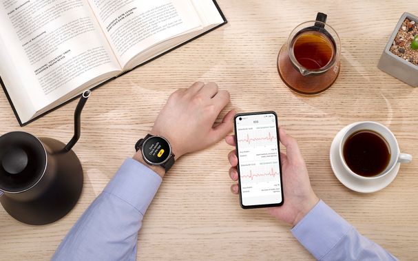 ASUS VivoWatch ECG App Receives FDA Thailand Certification